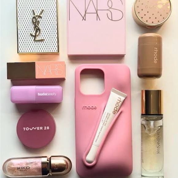 12/31 Co Hosting a Posh Party 🥳 - Picture 8 of 10